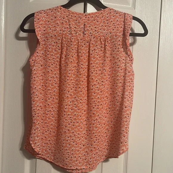 LOFT sleeveless flowy top in size XXSP  NWOT - Picture 8 of 8